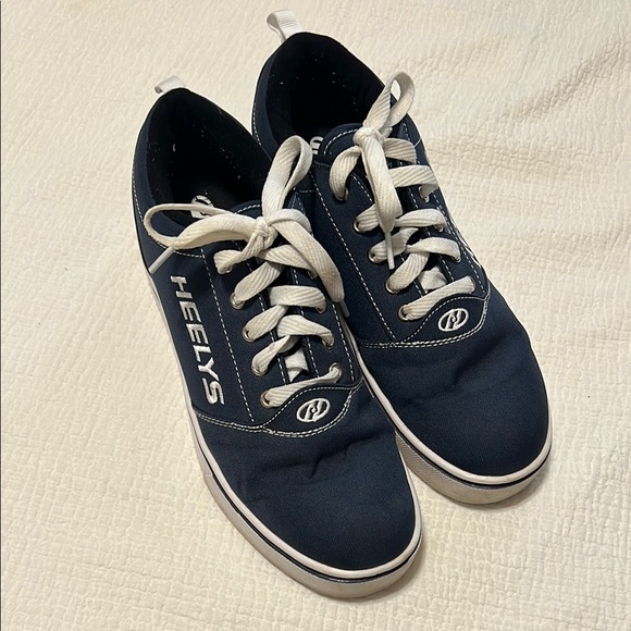 Heelys Men's Dark Blue Sneakers with White Accents - Picture 2 of 5